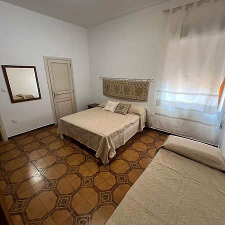 B&B Via Dei Mille 卡斯特尔萨多 外观 照片