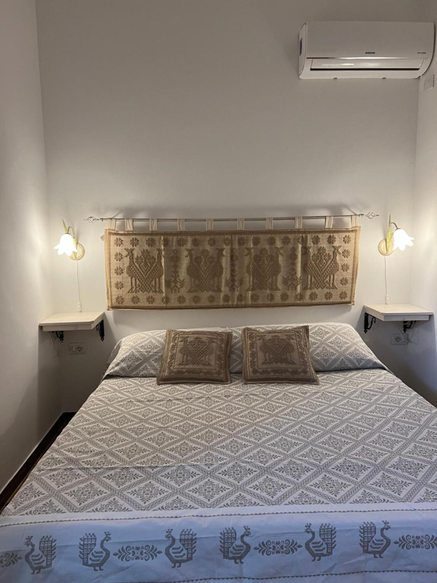 B&B Via Dei Mille 卡斯特尔萨多 外观 照片