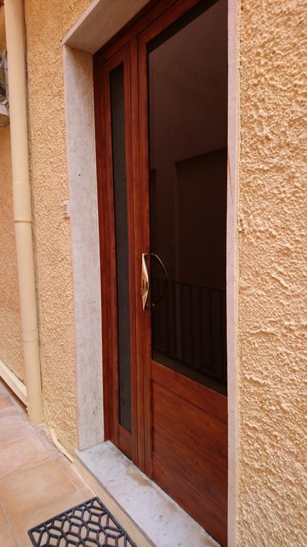 B&B Via Dei Mille 卡斯特尔萨多 外观 照片