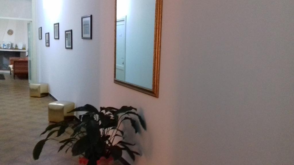 B&B Via Dei Mille 卡斯特尔萨多 外观 照片